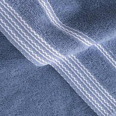 منشفة راقية باللون الأزرق