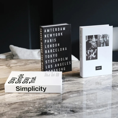 كتب للديكور تضفي جمال وفخامة للمكان ٣ كتب