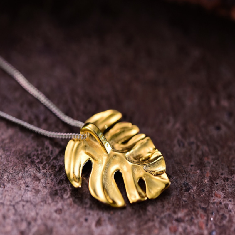 تعليقة الورقة فضة 925 مصنوعة يدوياً