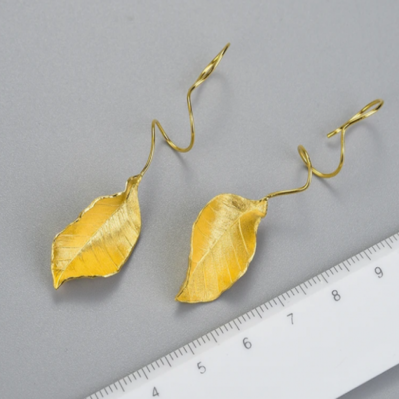 أقراط ورقة الشجر فضة 925 مصنوعة يدوياً مطلي ذهب