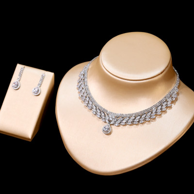 ASNORA السيدات مكعب زركونيا أقراط الزفاف وقلادة مج...