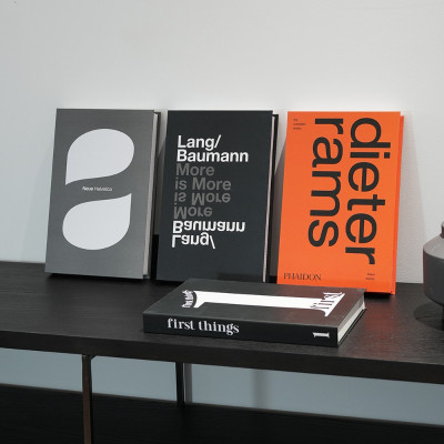 كتب مميزه للديكور 4 قطع