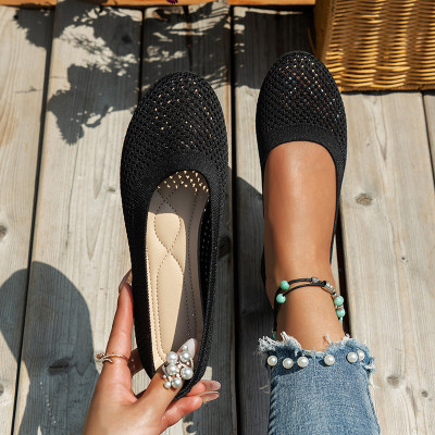 حذاء نسائي محبوك بسيط ومريح ومميز