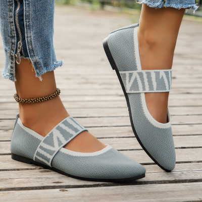 حذاء نسائي مميز يزيد أناقتك ويكمل تميزك