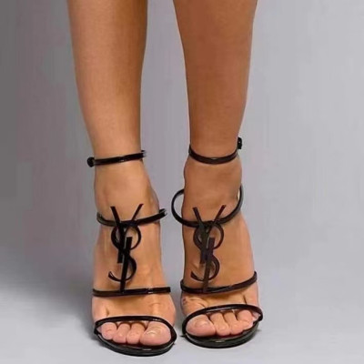 كعب نسائي عالي فاخر أنيق وعصري