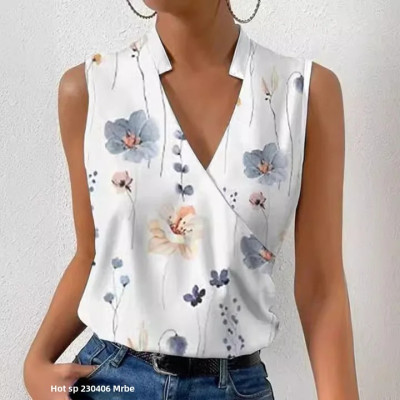 Casual V-neck Regular Fit Digital Print Top T-shir...