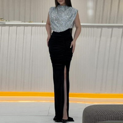 فستان سهرة نسائي أنيق بتصميم ترتر عصري ملفت ومثير