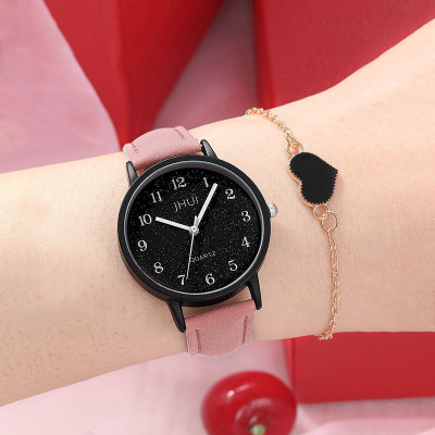 طقم نسائي ساعة كوارتز وأسورة جميلة