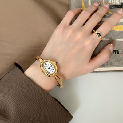 ساعة نسائية كلاسيكية راقية كوارتز بتصميم أنيق كالأ...