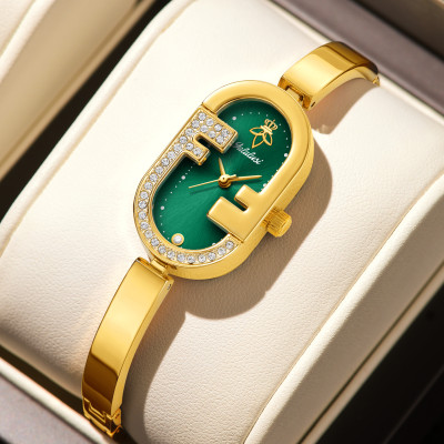 ساعة نسائية كوارتز فاخرة بتصميم أنيق على شكل أسورة