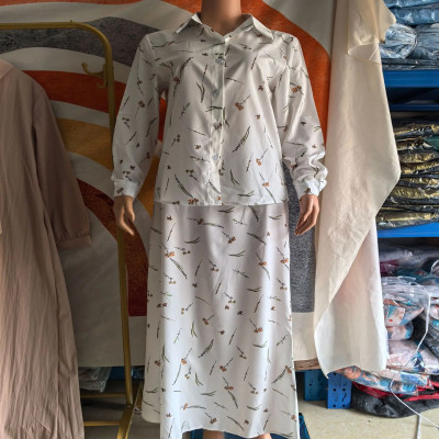 بلوزة و تنورة طقم أنيق و مميز مناسب للأعياد ، الجم...