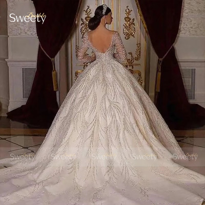 فساتين زفاف مخصصة على شكل حرف v قبالة الكتف كم طوي...