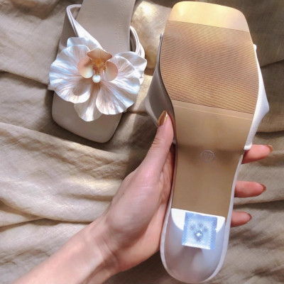 العلامة التجارية النساء الصنادل 2025 صيف جديد أنيق...