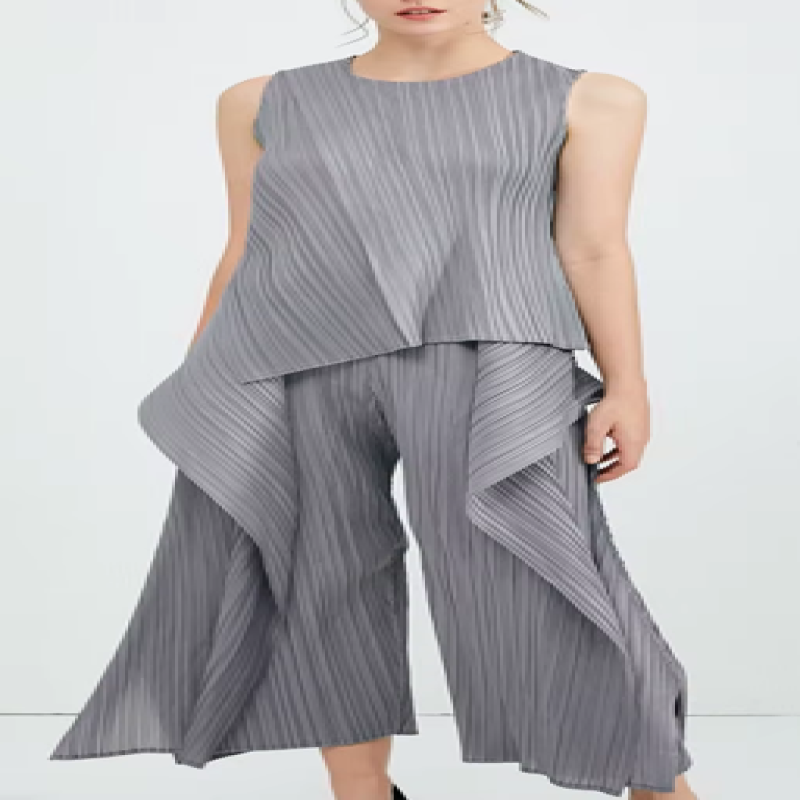 مياكي (مناسب للجميع المقاسات) طقم نسائي مطوي بتصمي...