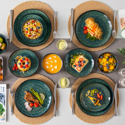مجموعة أطباق السيراميك الخضراء