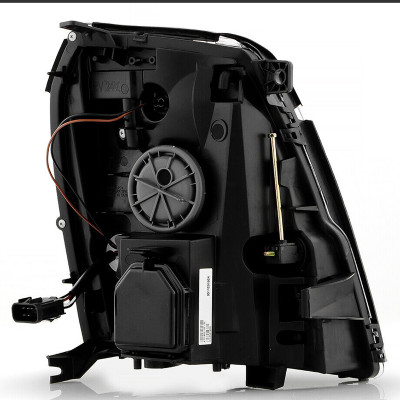 مصابيح أمامية للسيارة مزودة بجهاز عرض للصابورة ومص...