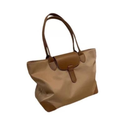 حقيبة كتف نسائية كاجوال خفيفة ومميزة