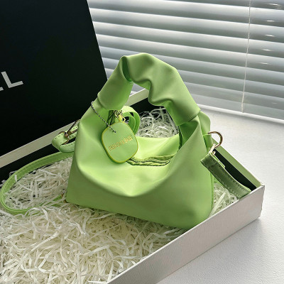 حقيبة نسائية كاجوال عصرية بتصميم لطيف