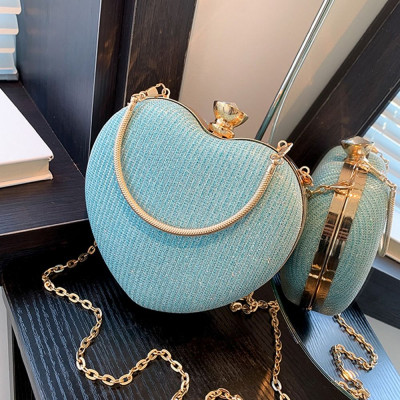 شنطة قلب لامعة