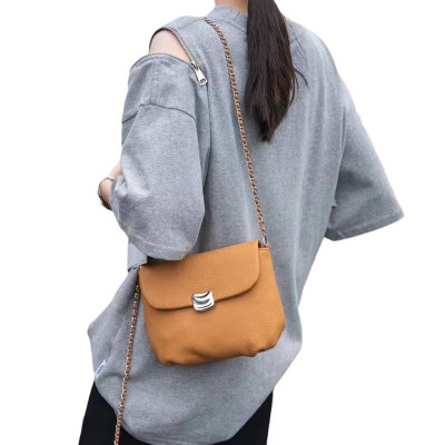 شنطة كتف جلد طبيعي