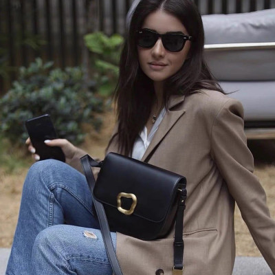 شنطة يد فاخرة