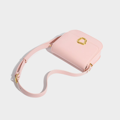 شنطة يد فاخرة