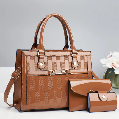 شنطة يد كاجوال