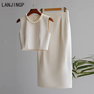 تنورة بدلة مكونة من قطعتين، خرز ثلاثي الأبعاد، بدو...