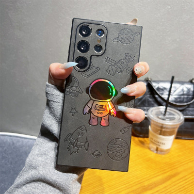 غلاف حماية جلدي بتصميم رائد فضاء – حماية صلبة لهوا...