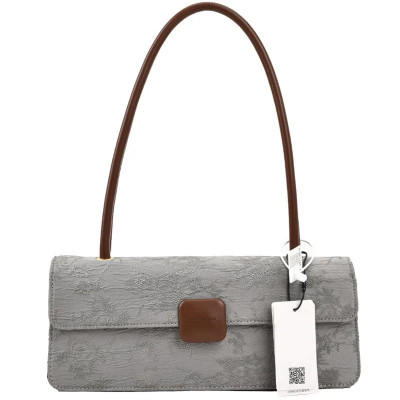 حقيبة نسائية فاخرة مصممة من قماش الجاكار بتصميم عت...