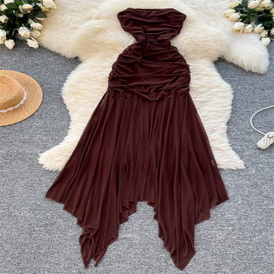 فساتين أنيقة شبكية مكشكشة