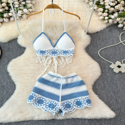 طقم ملابس شاطئي عصري