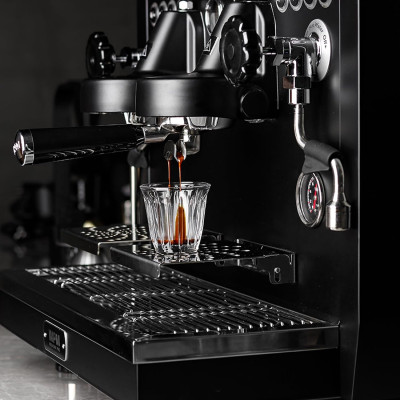 مجموعة أكواب زجاجية صغيرة مكونة من 6 أكواب 90مللي