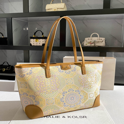 حقيبة حمل ريترو وفاخرة مع طباعة مطرزة على الطراز ا...
