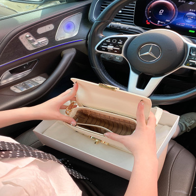 حقيبة مكياج صينية فاخرة جديدة مع زخرفة ساحرة وأوشح...