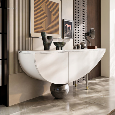 طاولة وحدة تحكم مثبتة على الحائط ، تخزين بتصميم إب...