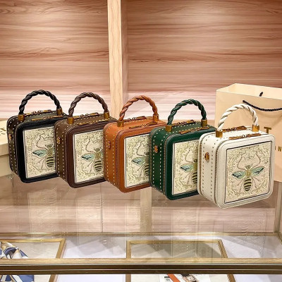 الراقية جلد طبيعي التطريز المرأة حقيبة كروسبودي جد...