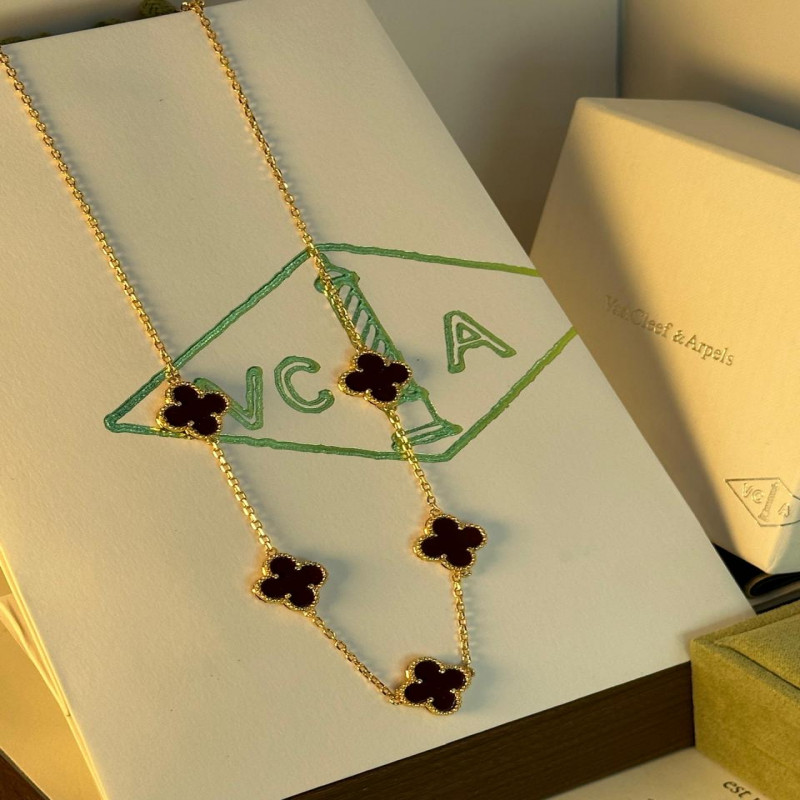 سلسال فان كليف Van Cleef