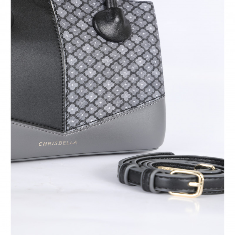 حقيبة يد نسائية عصرية بتصميم أنيق تحمل علي الكتف ذ...