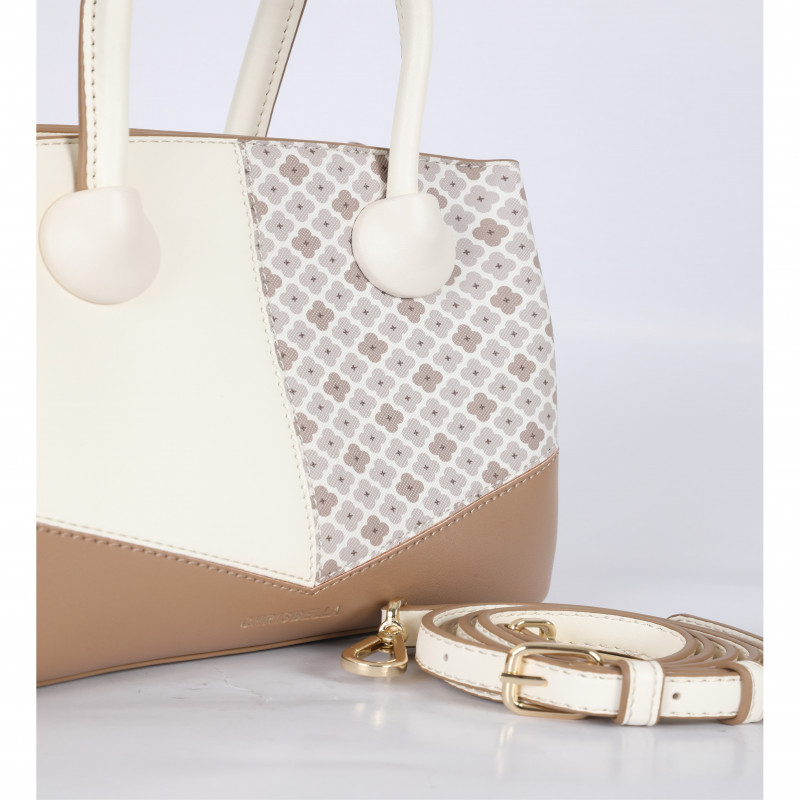 حقيبة يد نسائية بتصميم أنيق تحمل علي الكتف ذات سعة...