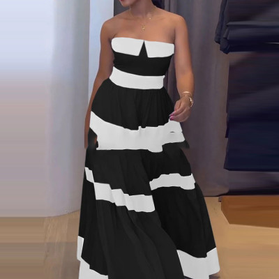 فستان نسائي ناعم وأنيق بتصميم عصري