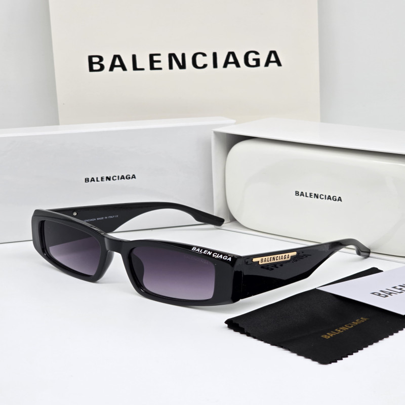 نظارة شمسية نسائية من بالينسياجا BALENCIAGA