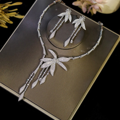 فاخر حفل زفاف الزركون زهرة قلادة مجموعة مجوهرات ال...