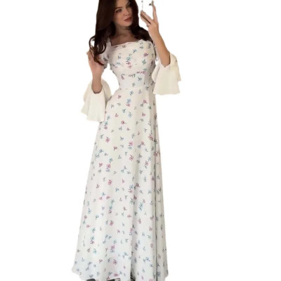 فستان نسائي ناعم وأنيق لإطلالة عفوية ساحرة وجذابة