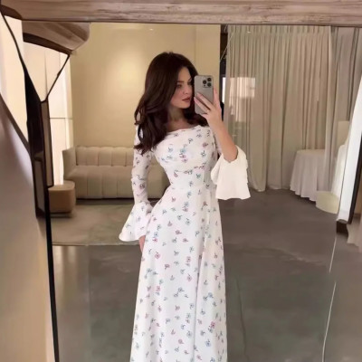 فستان نسائي ناعم وأنيق لإطلالة عفوية ساحرة وجذابة