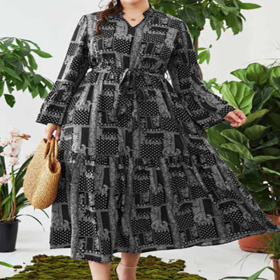 جلابية نسائية أنيقة بمقاسات كبيرة