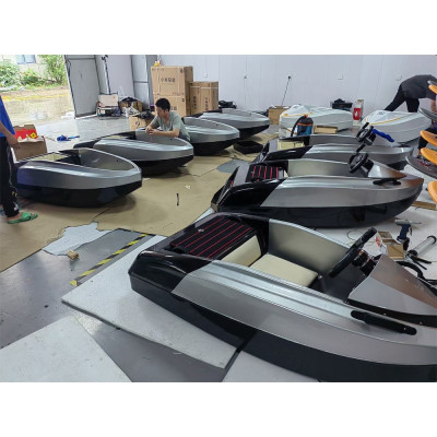 قارب يعمل بتقنية المياه النفاثة للتزلج ، زورق شخصي...