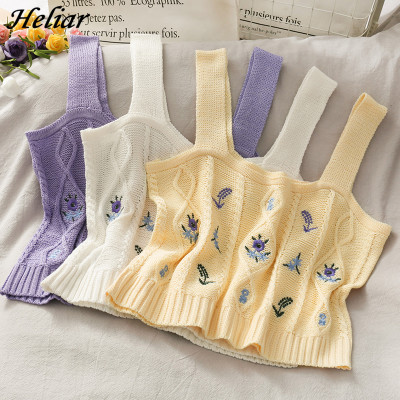 قطع علوية محاكة مطرزة بالزهور للسيدات من HELIAR قط...