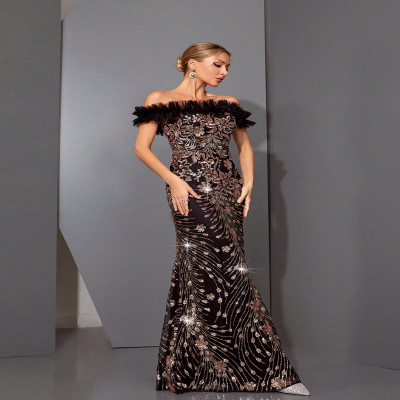 يتم وضع Mgiacy المرقعة المكشكشة المصنوعة من التول...