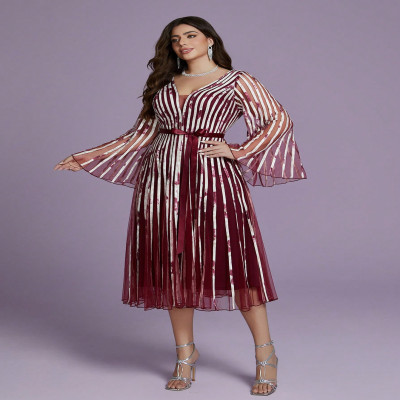 فستان سهرة راقي برقبة على شكل حرف V وأكمام طويلة و...